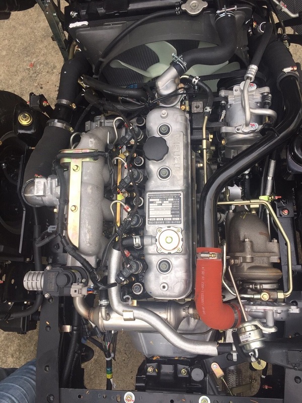 dong-co-isuzu-VM-1t8