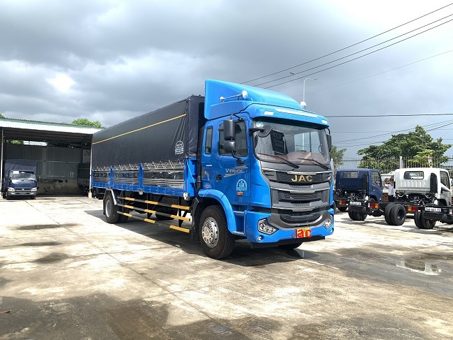 xe tải jac 9t thùng 8m2