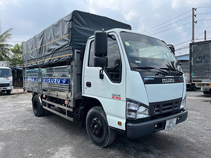 xe-cu-isuzu-2t3