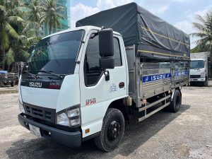 Xe tải cũ Isuzu QKR270 tải 2T3 đời 2021